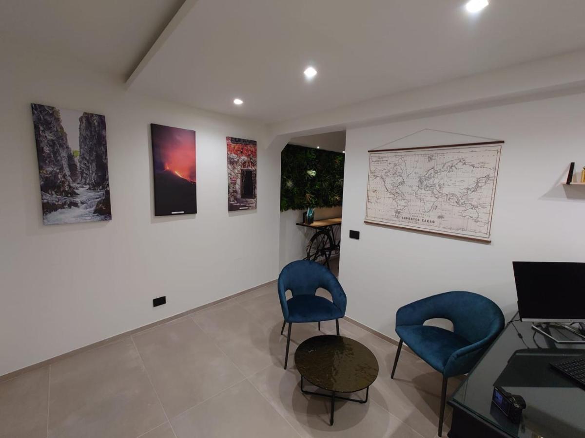 Don Turi - Charming Room Giardini Naxos Ngoại thất bức ảnh