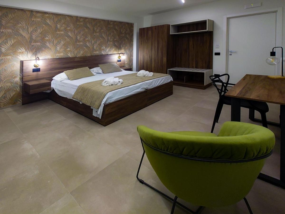 Don Turi - Charming Room Giardini Naxos Ngoại thất bức ảnh