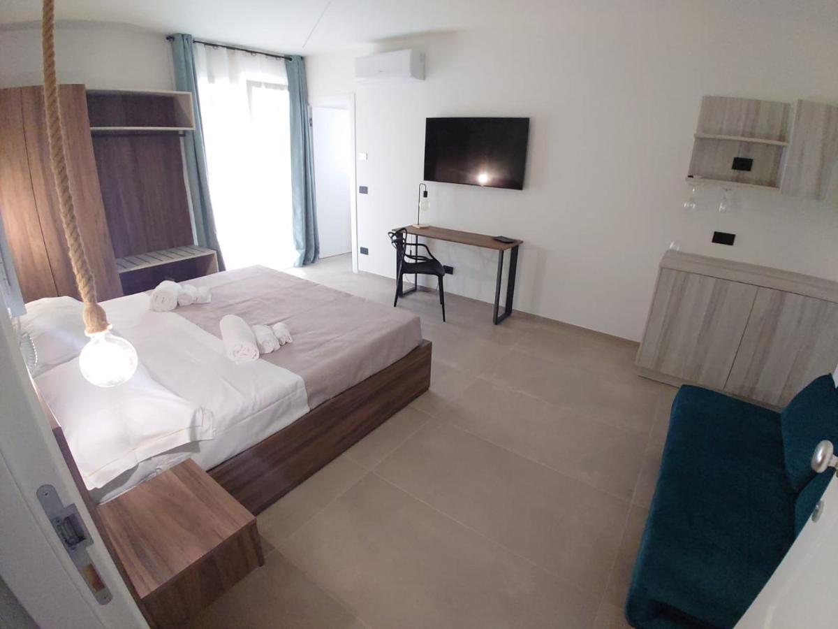 Don Turi - Charming Room Giardini Naxos Ngoại thất bức ảnh